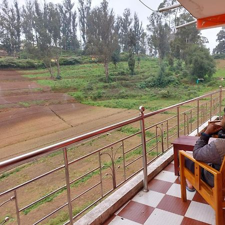 Memmsta Hotels 1510 - Ooty Buitenkant foto
